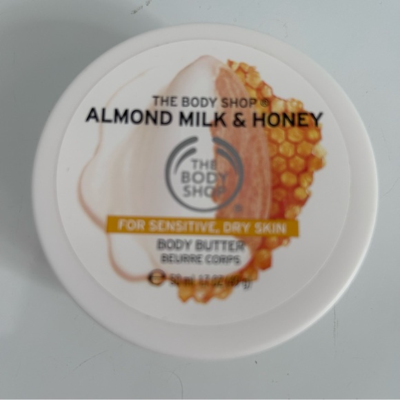 The Body Shop Almond Milk & Honey Treats Cube 3-pc Giftset - Picture 5 of 13